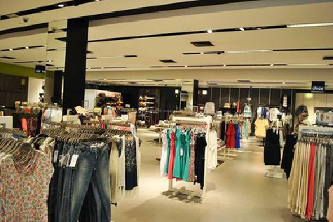 兰坪商场里的店面怎么装修？